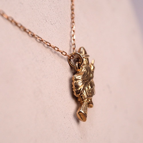 9金　魔女のチャーム