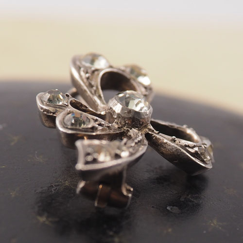 シルバー＆ペースト　クローバーブローチ