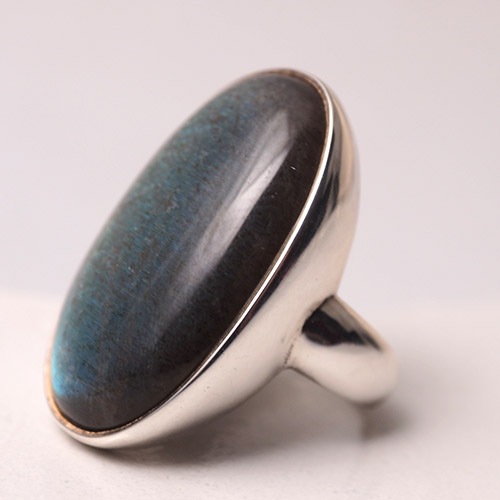 カウニスコル　ラブラドライト　オーバルリング（3cm)