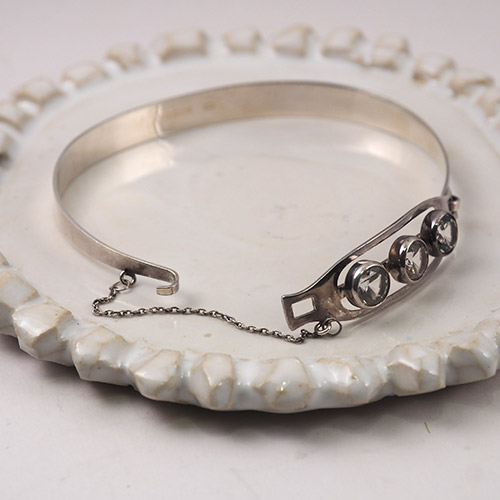 Auran Kultaseppa クルタセッパ　クリスタル　シルバーバングル