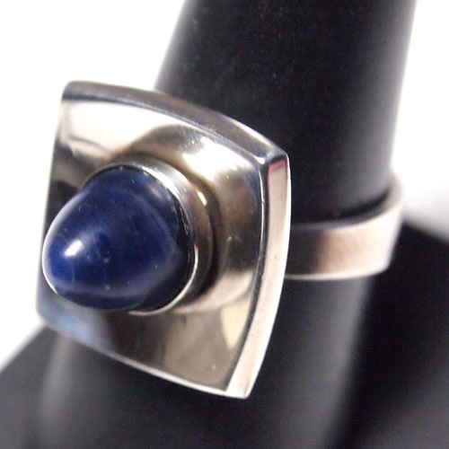 N.E.FROM(N.E.フロム）ラピスラズリとんがりリング