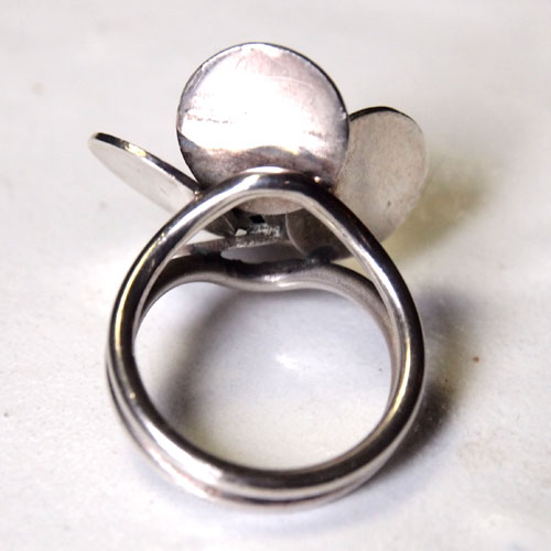 シルバープロペラデザインリング