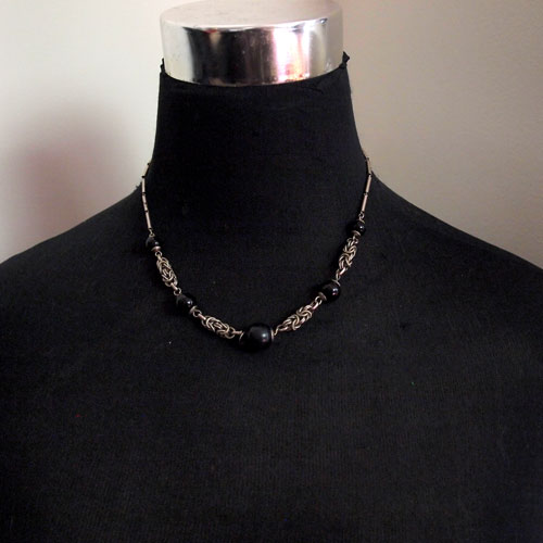 JACOB BENGEL ベンゲル　ブラックガラリス＆クロームネックレス（ツイスト）