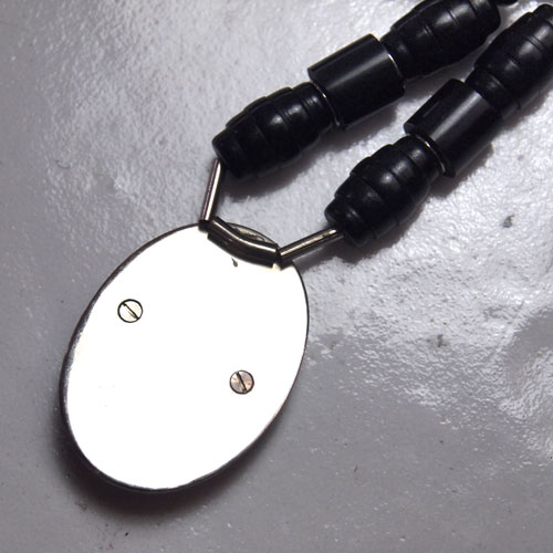 ブラックガラリス&クローム アールデコネックレス