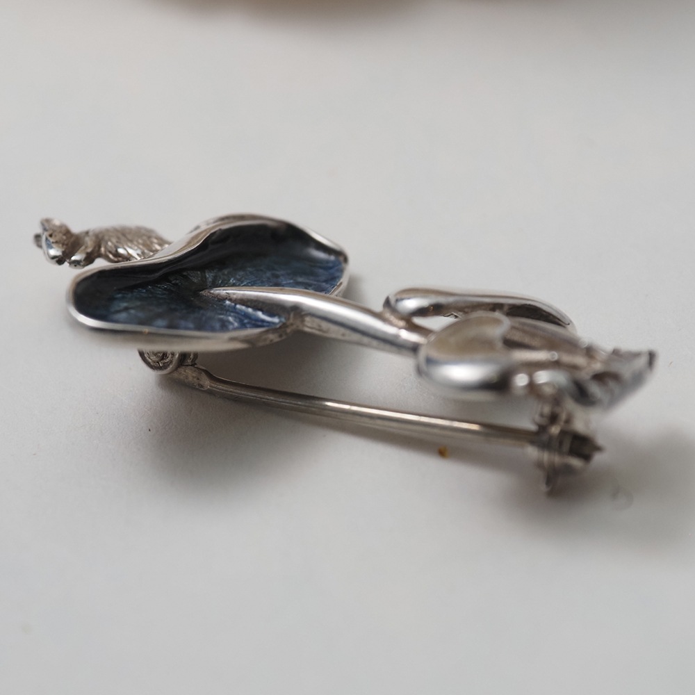 Norman Grant ノーマン・グラント シルバーエナメル「きのことネズミ」ブローチ