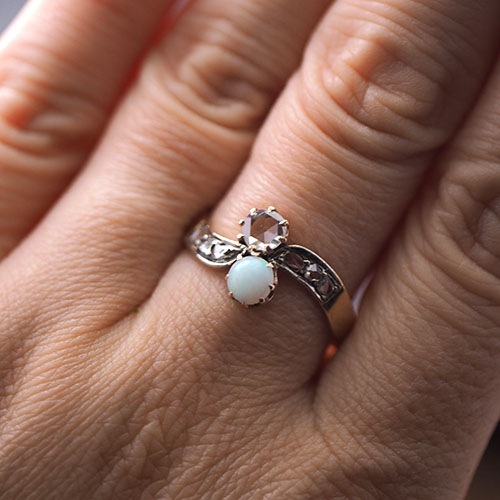 14金　天然オパール　ローズカットダイヤモンド　トワエモアリング