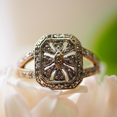 9金　ダイヤモンド　スクエアリング（アンティークジュエリー）