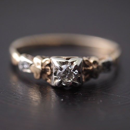 14金　天然ダイヤモンドフラワーソリティアリング（フィンランド）