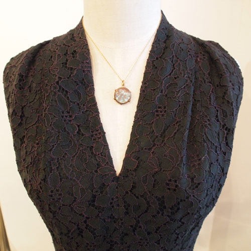 サフィレット　ムーンフェイス　ペンダント