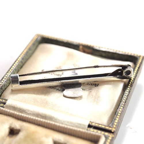 シルバー＆エナメル　ラッキーブラックキャット　ブローチ