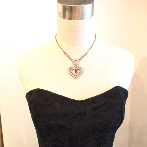 チェコ　クリスタル　ハート　ネックレス