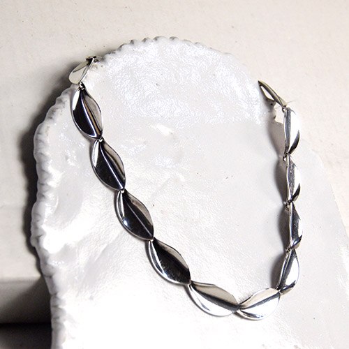 Aarre & Krogh シルバーリーフネックレス