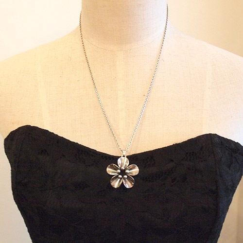 N.E.FROM (N.E.フロム）　デンマーク　フラワーペンダント