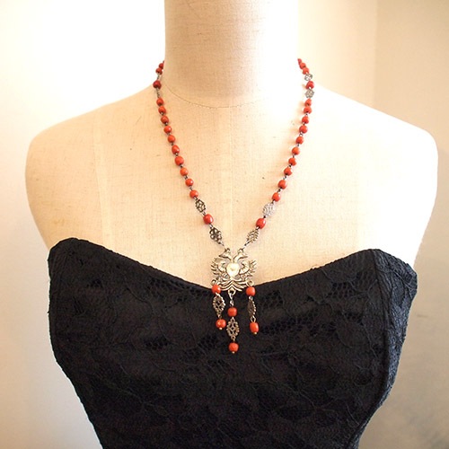 アンティークシルバー　ダブルヘッドイーグル コーラル　ネックレス