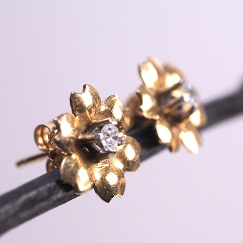 9金 ダイヤモンド フラワーピアス (アンティークジュエリー)