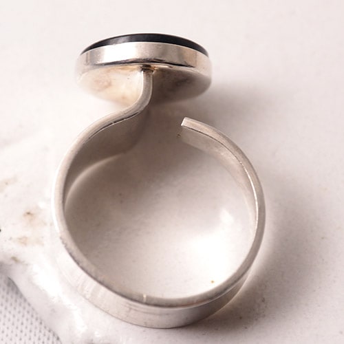 Valo Koru ヴァロコル　ラブラドライト　スペクトロライト　リング