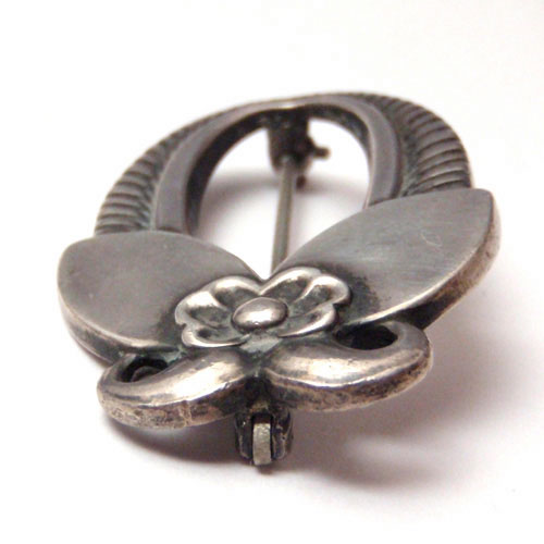 ジョージ・ジェンセン　フラワーエイコーン　ブローチ