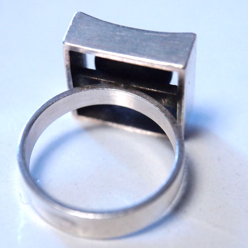 N.E.FROM(N.E.フロム）ローズクォーツスクエアリング