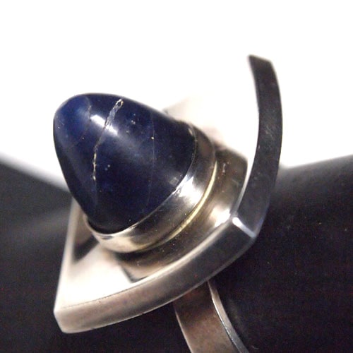 ラピスラズリ 動画】宝石質ラピスラズリAAA- ドロップ4面ツイスト ブリオ