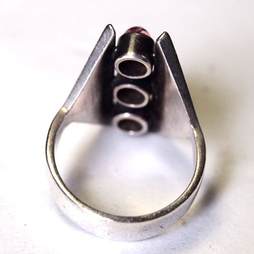 シルバー＆ピンクグラス　トライアングルリング