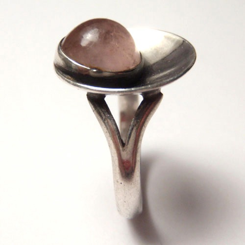 sold-N.E.FROM (N.E.フロム）　ローズクォーツ　ドットリング　直径1.5cm