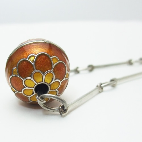 DAVID ANDERNSEN（デビッド・アンデルセン）ノルウェイ　オレンジエナメルボール　ネックレス