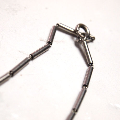 JACOB BENGEL ベンゲル　ブラックガラリス＆クロームネックレス（ツイスト）