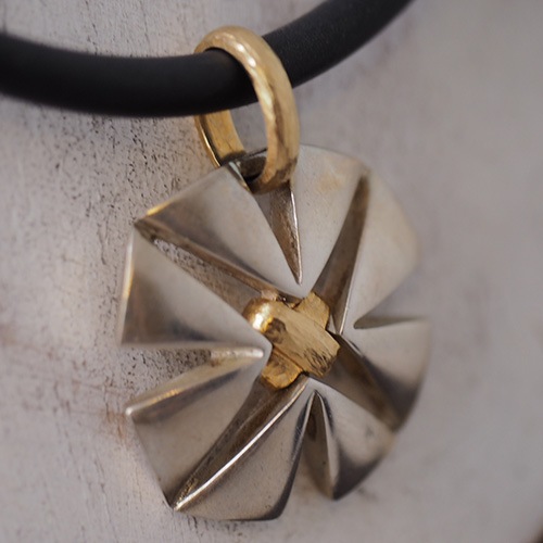 ジョージジェンセン 2004 TORUN ラバーネックレス GEORG JENSEN 2004 TORUN ラバー ネックレス シルバー - メルカリ