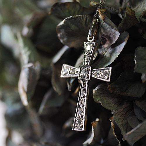 18金 ホワイトゴールド ダイヤモンド アールデコクロス(フランス アンティークジュエリー)