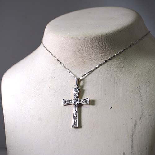 18金 ホワイトゴールド ダイヤモンド アールデコクロス(フランス アンティークジュエリー)