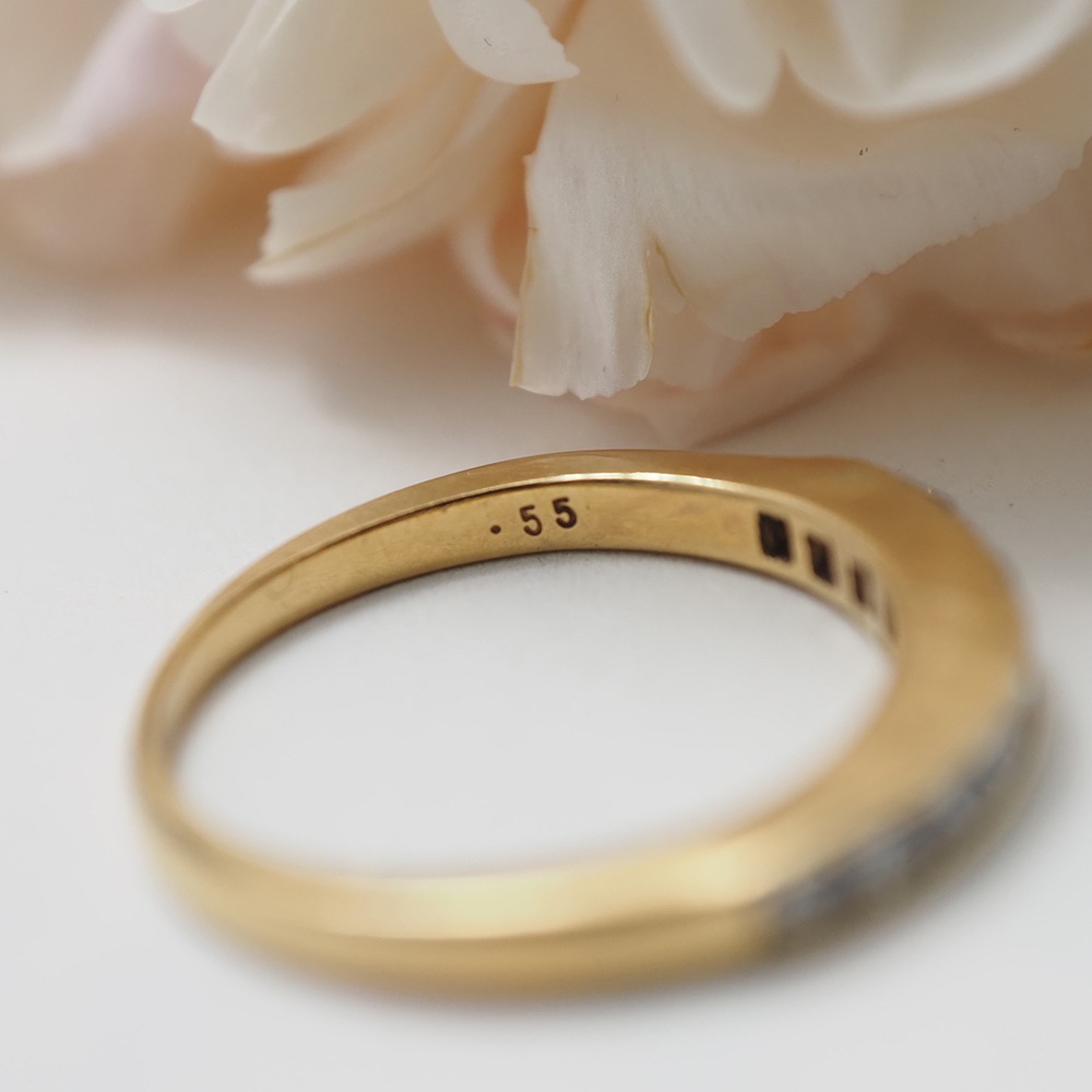 18金 天然プリンセスカットダイヤモンド 一文字リング