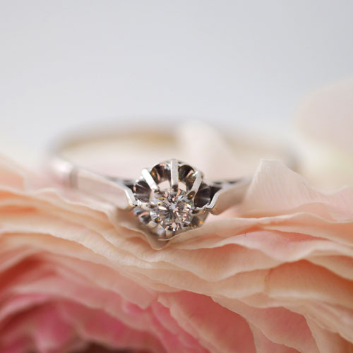 18金ホワイトゴールド ダイヤモンドソリティアリング(アンティークジュエリー)