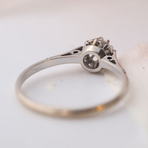 18金ホワイトゴールド ダイヤモンドソリティアリング(アンティークジュエリー)