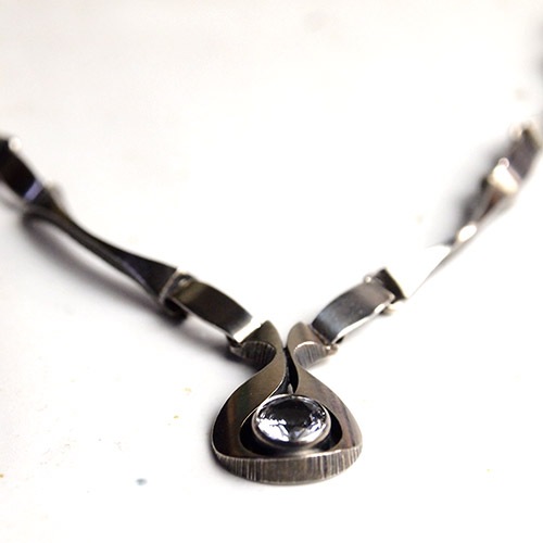 STEN AND LAINE シルバークリスタルネックレス