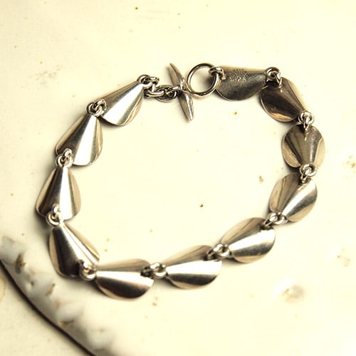 N.E.FROM (N.E.フロム) デンマーク モダンフラワーブレスレット