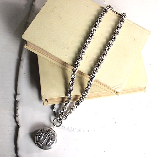 ヴィクトリアンシルバー ツイストチェーン