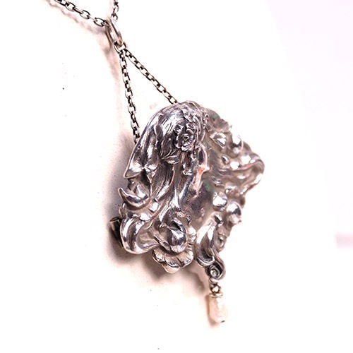 シルバー&シードパール アールヌーボーレディ ペンダントブローチ