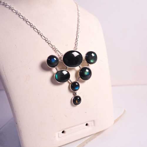 Kaunis Koru カウニスコル　7 スペクトロライト　ラブラドライト　ブローチ兼ペンダント