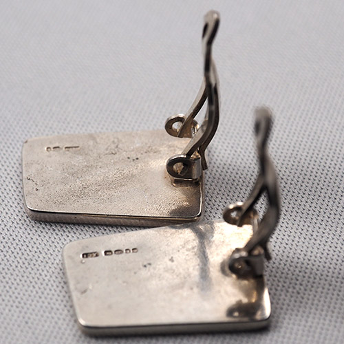 シルバー&ブラックエナメル クリップイヤリング