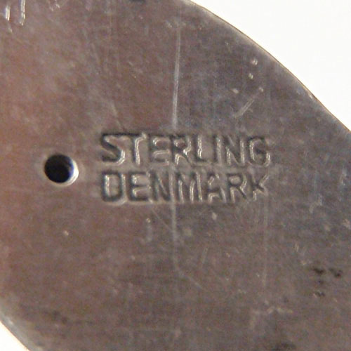 ジョージ・ジェンセン　フラワーエイコーン　ブローチ