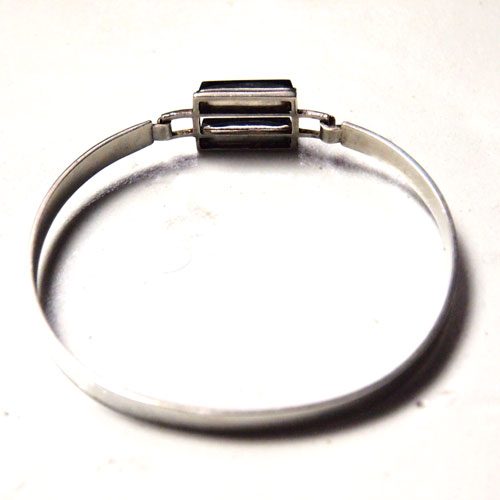 TORUN HOPERA ラブラドライトバングル