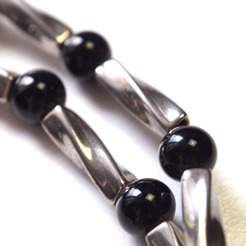 AUGUST BONAZ ボナーズ ブルー&ブラックガラリス アールデコネックレス