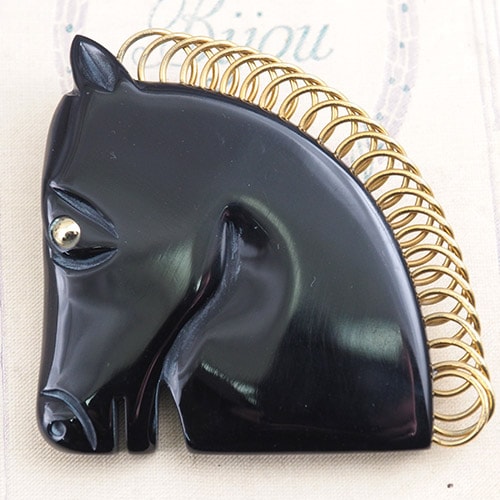ガラリス＆メタル　ブラックホース　ブローチ