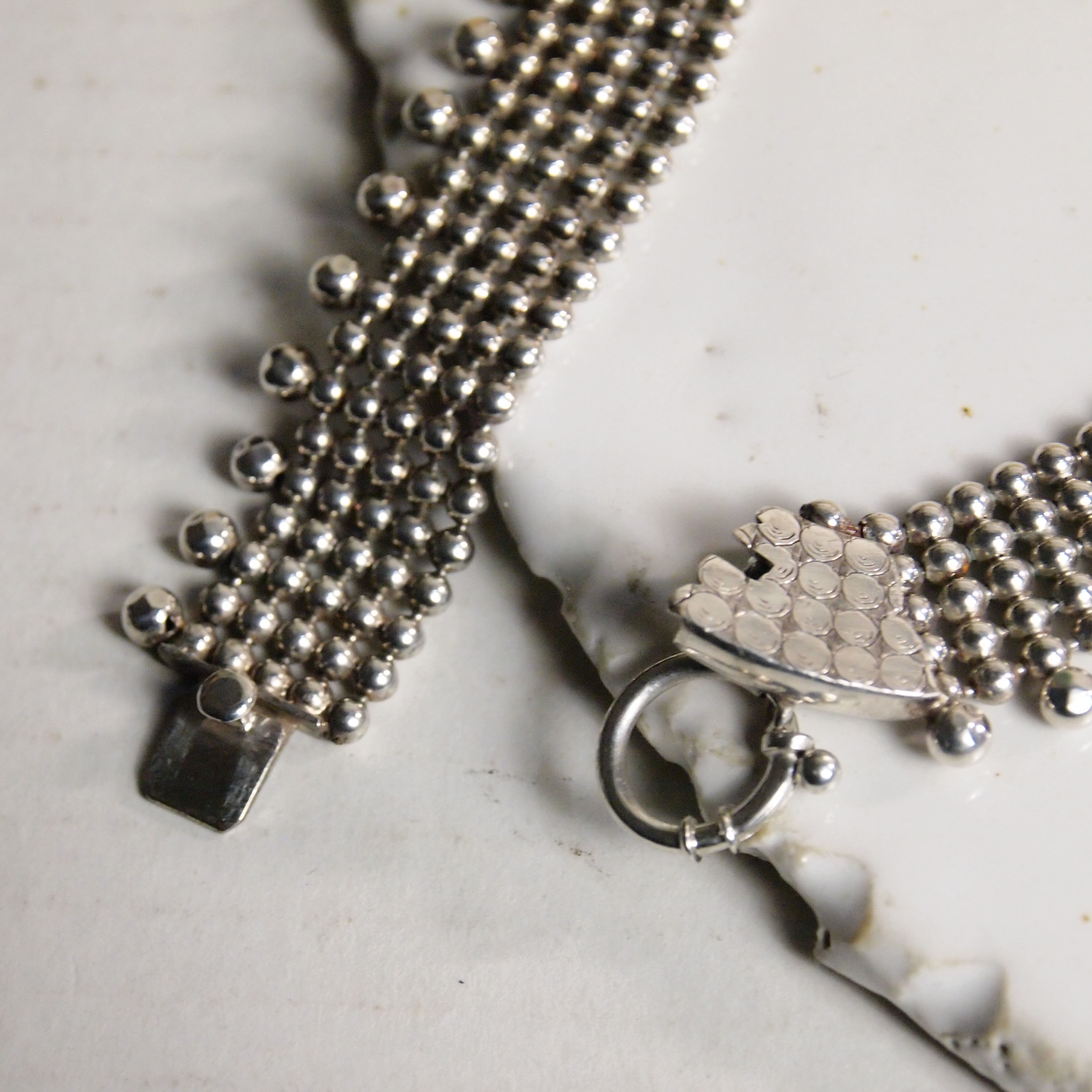 ヴィクトリアン　シルバーボール　カラーネックレス　