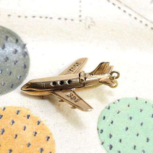 9金　飛行機 BON VOYAGE　チャーム