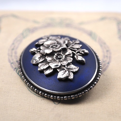 シルバー＆ブルーエナメル　フラワーブローチ