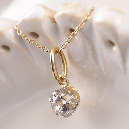 18金　オールドヨーロピアンカット　ダイヤモンド　ソリティアペンダント