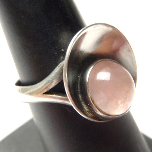 sold-N.E.FROM (N.E.フロム）　ローズクォーツ　ドットリング　直径1.5cm