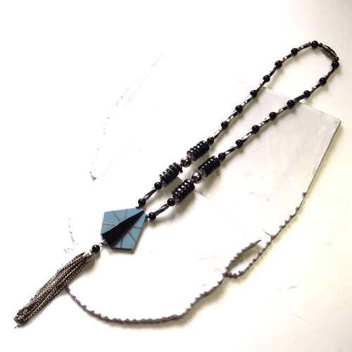 AUGUST BONAZ ボナーズ ブルー&ブラックガラリス アールデコネックレス