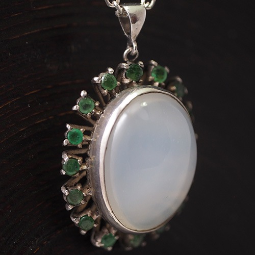 シルバー　天然ムーンストーン&エメラルド　ペンダント